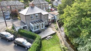 Riverside Crescent Holymoorside